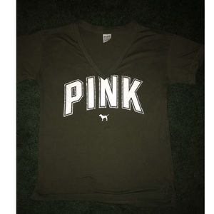 VS PINK OLIVE GREEN V-NECK TEE!!!